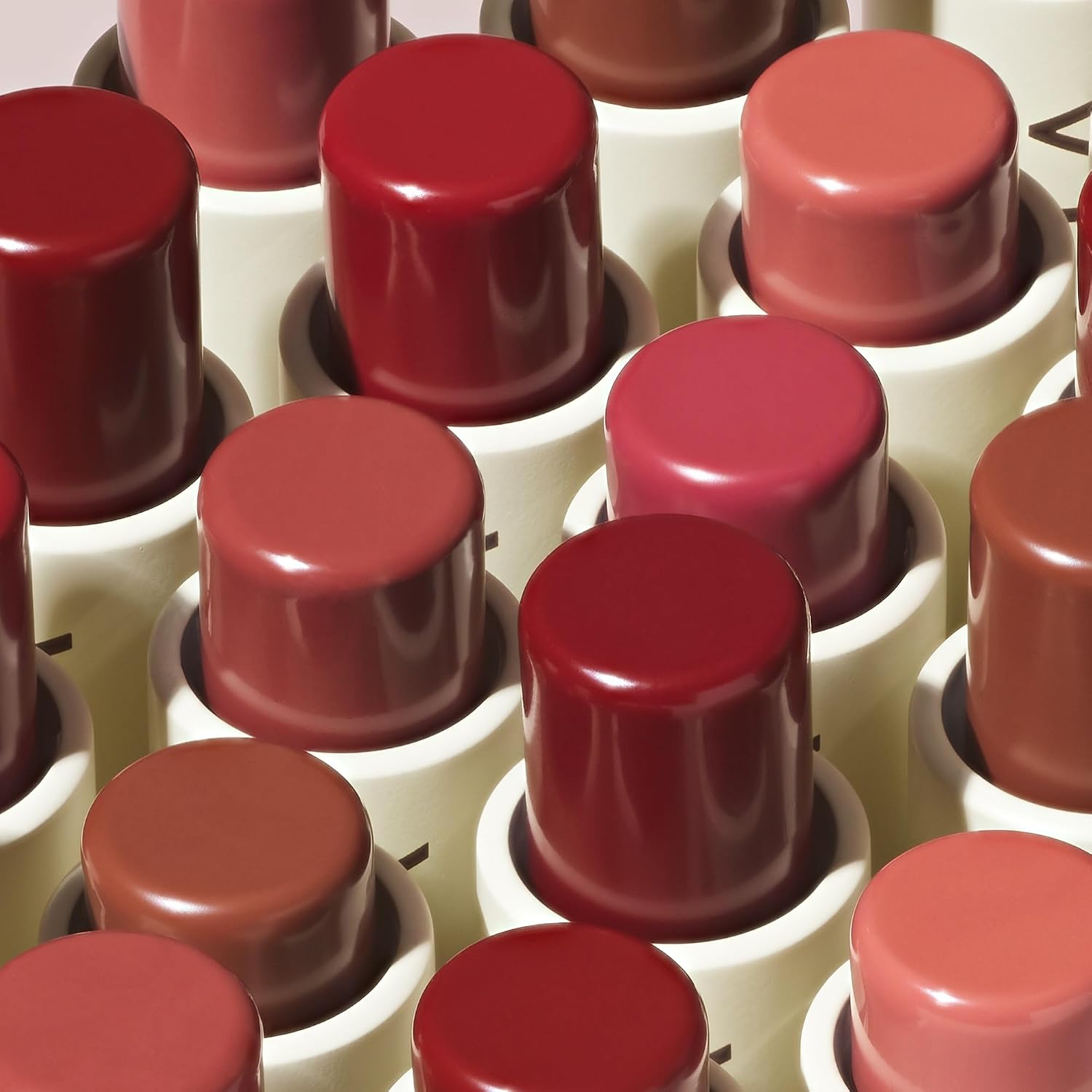 ILIA - Balmy Tint Hydrating Lip Balm (Hold Me)